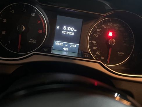 Used 2015 Audi A4 Premium Plus w/ Technology Package image 40