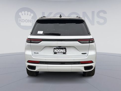 New 2025 Jeep Grand Cherokee Summit w/ Obsidian Package image 5