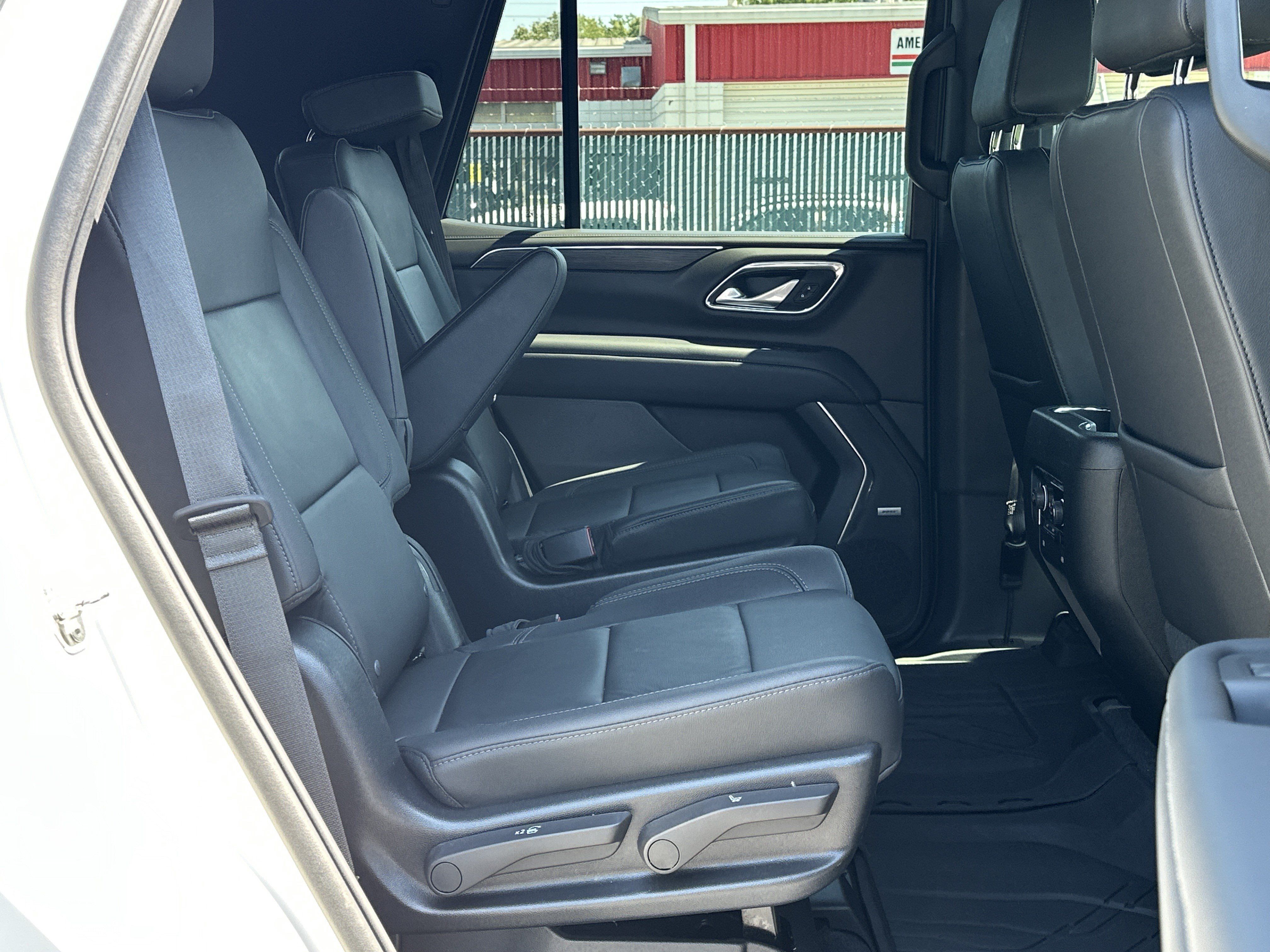 Used 2022 Chevrolet Tahoe Z71 AWD/4WD image 13