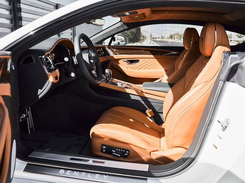 Used 2025 Bentley Continental GT Speed AWD/4WD image 24