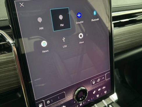 Used 2025 GMC Sierra EV Denali image 32