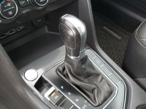 Used 2019 Volkswagen Tiguan SEL AWD/4WD image 24