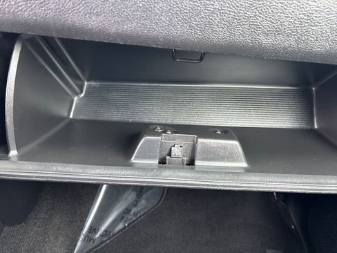 Used 2018 RAM 1500 Laramie w/ Convenience Group image 35