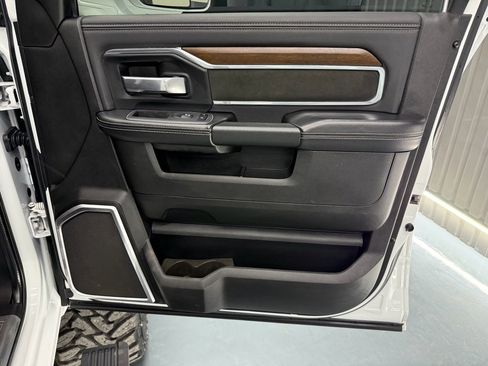 Used 2022 RAM 3500 Laramie image 27