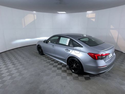 Used 2022 Honda Civic Sport image 7