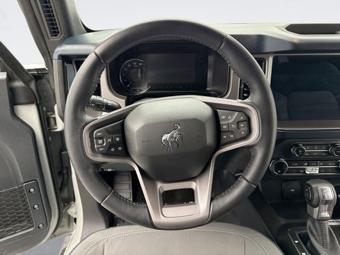 Used 2023 Ford Bronco Outer Banks image 12