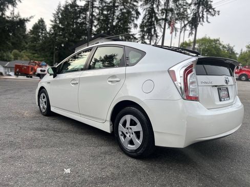 Used 2015 Toyota Prius Two FWD image 7
