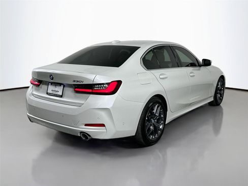 New 2025 BMW 330i Sedan w/ Premium Package RWD image 5