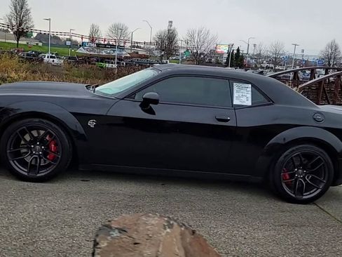 Used 2019 Dodge Challenger SRT Hellcat image 5