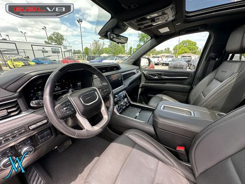 Used 2024 GMC Yukon XL Denali w/ Advanced Technology Package AWD/4WD image 17