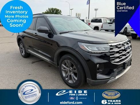 Certified 2025 Ford Explorer Active w/ Active Comfort Package AWD/4WD image 1