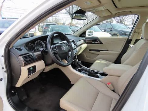 Used 2016 Honda Accord EX-L image 2