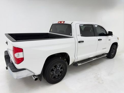 Used 2018 Toyota Tundra SR5 w/ SR5 Upgrade Package RWD image 41