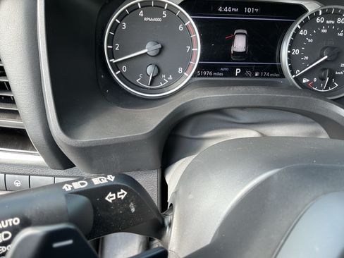 Used 2025 Nissan Rogue SV AWD/4WD image 22
