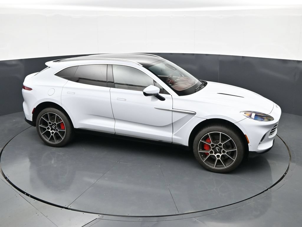 Used 2021 Aston Martin DBX AWD/4WD image 34