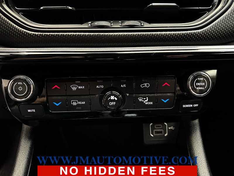 Used 2022 Jeep Compass Latitude w/ Sun and Sound Group AWD/4WD image 25