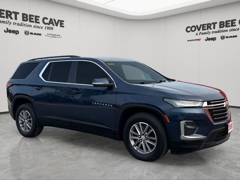 Used 2023 Chevrolet Traverse LT image 11