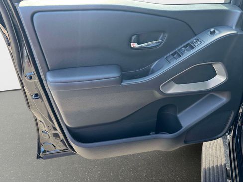 New 2026 Nissan Frontier SV w/ SV Convenience Package image 15