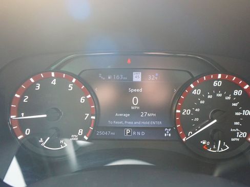 Used 2022 Nissan Frontier PRO-4X w/ Pro-4X Premium Package image 24