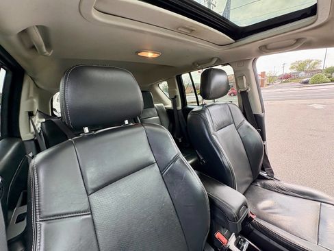 Used 2017 Jeep Compass High Altitude AWD/4WD image 28
