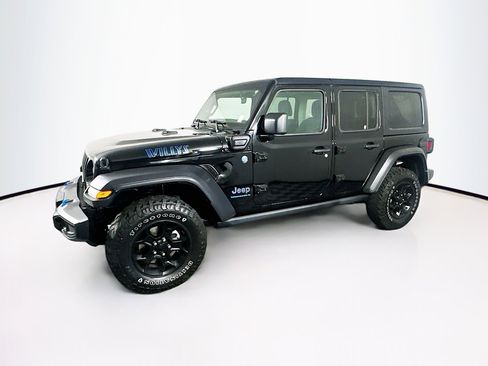 Used 2023 Jeep Wrangler Unlimited w/ Cold Weather Group AWD/4WD image 4