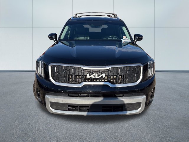 Used 2024 Kia Telluride EX w/ EX Captain's Chair Package AWD/4WD image 6