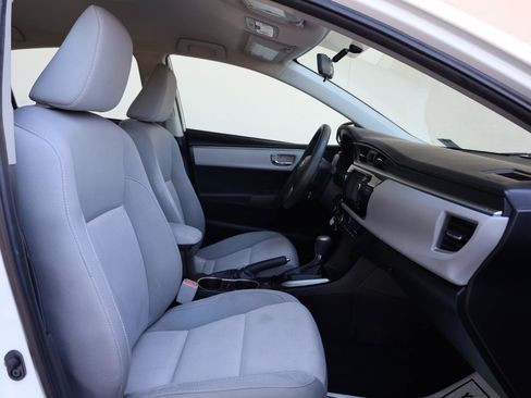 Used 2014 Toyota Corolla LE FWD image 31