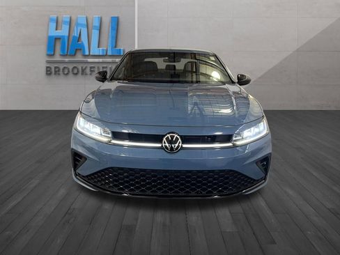Certified 2025 Volkswagen Jetta Sport FWD image 9