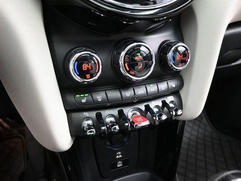 Used 2023 MINI Cooper S w/ Driver Assistance Package image 24