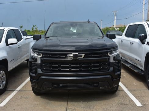 Used 2026 Chevrolet Silverado 1500 RST AWD/4WD image 2