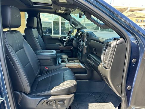 Used 2019 Chevrolet Silverado 1500 High Country w/ Technology Package AWD/4WD image 21
