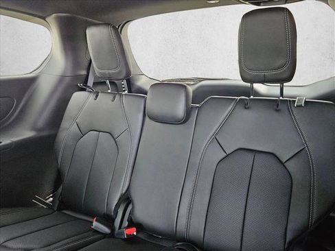 New 2026 Chrysler Pacifica Select FWD image 15