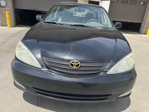 Used 2004 Toyota Camry XLE FWD image 8