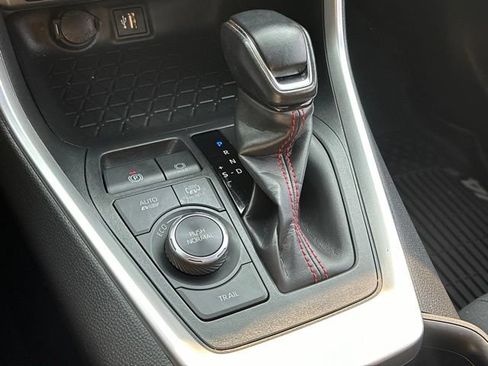 Used 2023 Toyota RAV4 SE w/ Weather & Moonroof Package AWD/4WD image 35