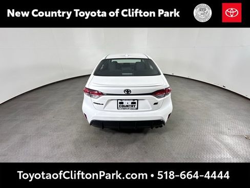 Used 2023 Toyota Corolla SE image 4