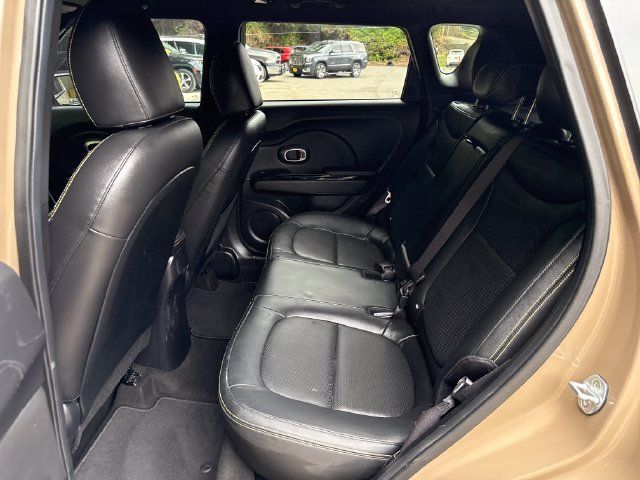 Used 2015 Kia Soul + w/ Primo Package FWD image 13
