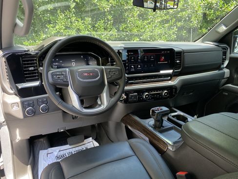 Used 2025 GMC Sierra 1500 Elevation w/ Elevation Premium Package AWD/4WD image 35