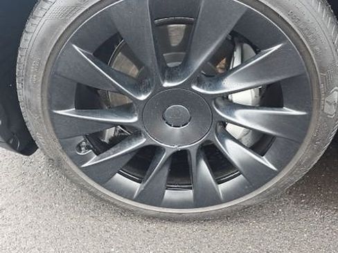 Used 2024 Tesla Model Y Long Range image 7