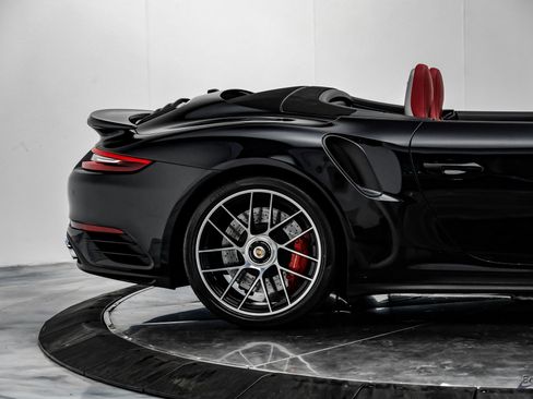 Used 2019 Porsche 911 Turbo image 24