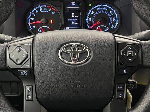 Used 2023 Toyota Tacoma SR AWD/4WD image 18