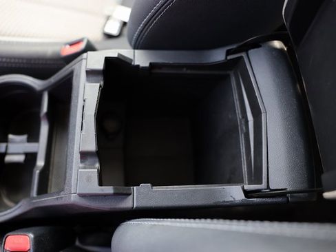 Used 2019 Subaru Forester Premium w/ All-Weather Package image 33
