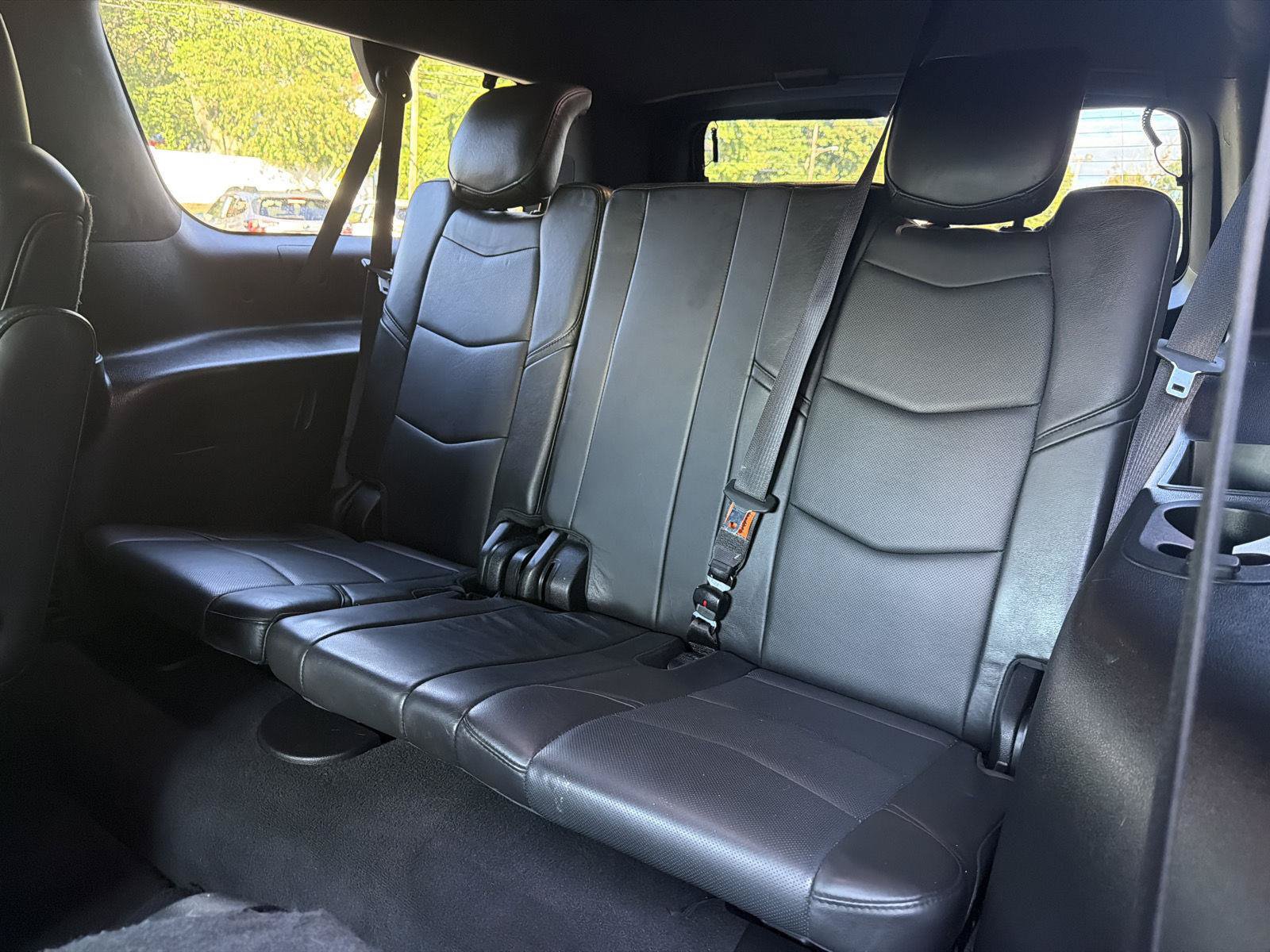 Used 2019 Cadillac Escalade ESV Platinum AWD/4WD image 12