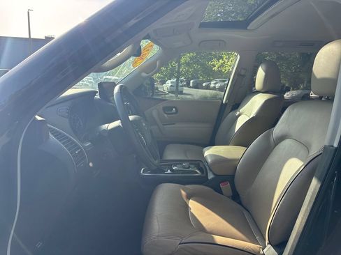 Used 2022 Nissan Armada SL w/ Captain's Chairs Package AWD/4WD image 10
