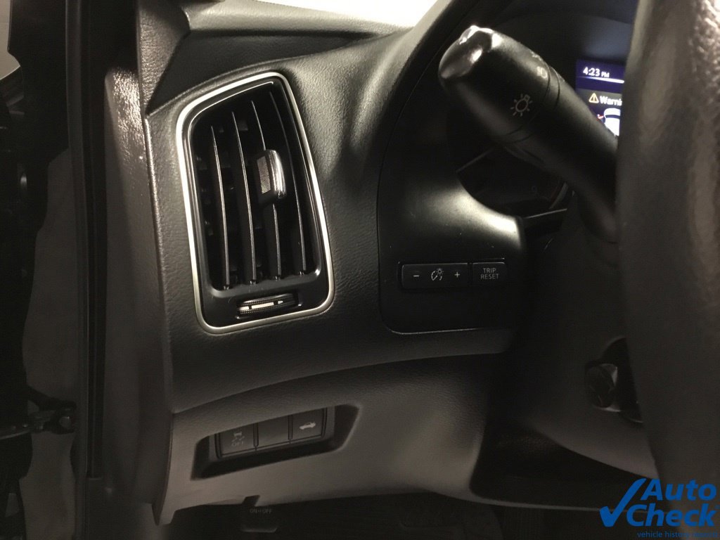 Used 2023 INFINITI Q50 Luxe AWD/4WD image 23