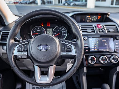 Used 2018 Subaru Forester 2.5i Premium w/ All-Weather Package image 15