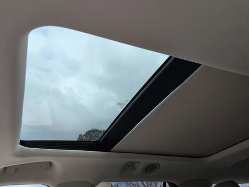 Certified 2023 Ford Explorer XLT w/ Equipment Group 202A image 22