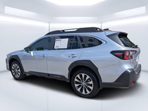 Certified 2025 Subaru Outback Limited w/ Popular Package #2 AWD/4WD image 5