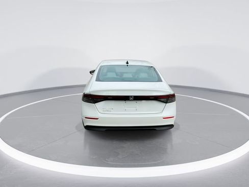 Used 2025 Honda Accord SE image 7