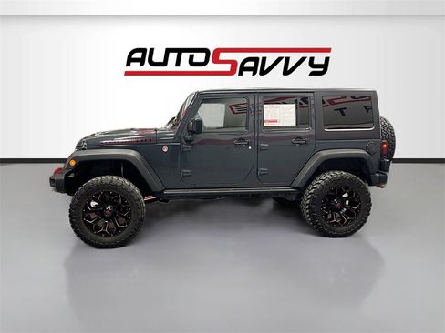 Used 2017 Jeep Wrangler Unlimited Rubicon w/ Max Tow Package image 4