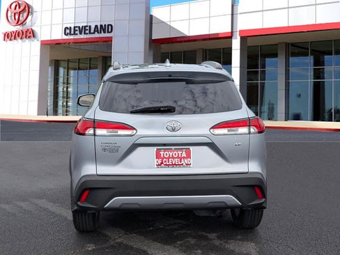 Used 2024 Toyota Corolla Cross LE FWD image 6